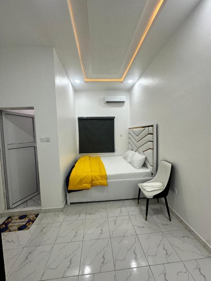 Room 1 - Image 1